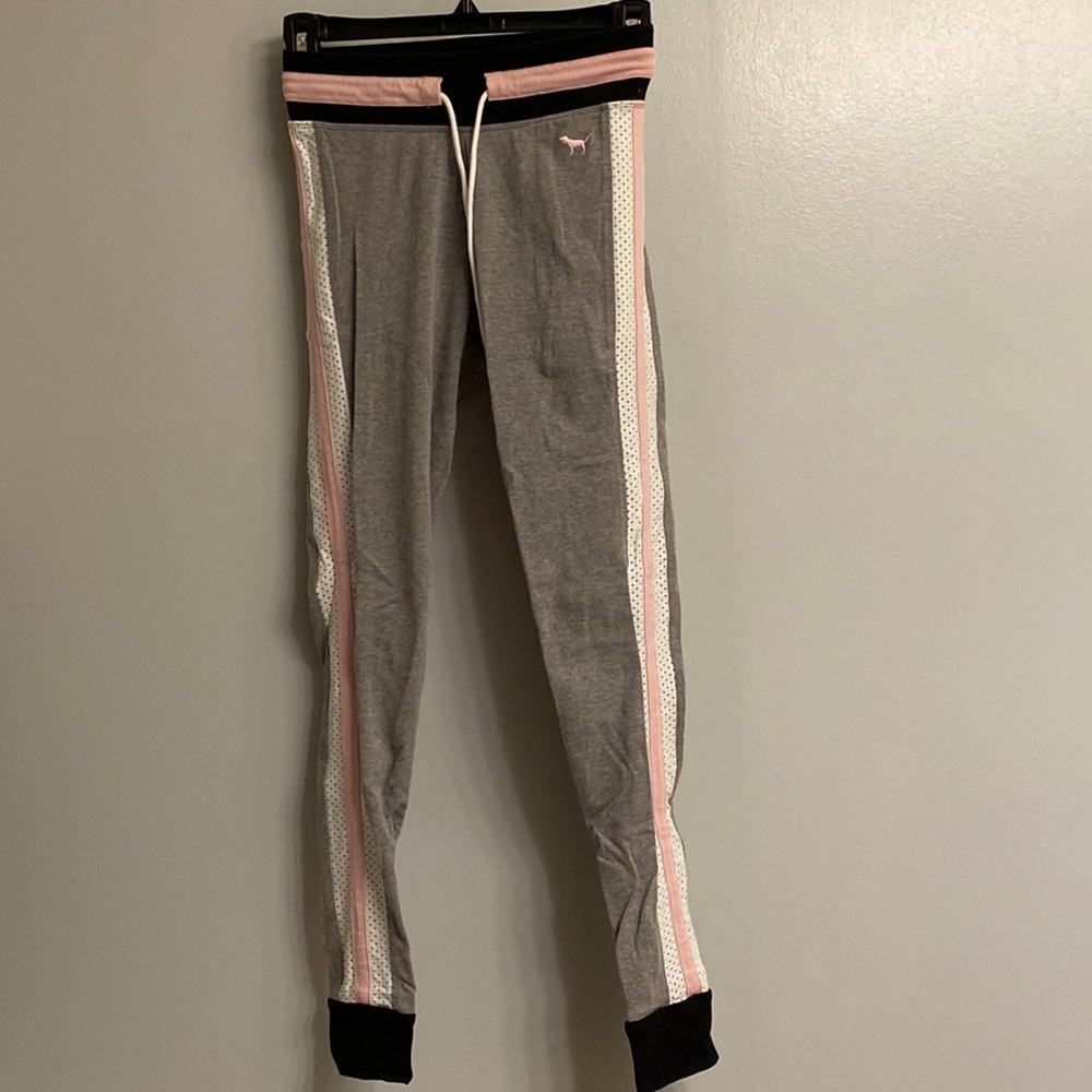 PINK Leggings